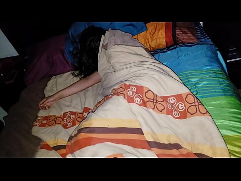 ❤️ Stepson berači svojo mlado mačeho, medtem ko ona spi. ❤️❌ Porno na sl.mass-pr.ru ☑